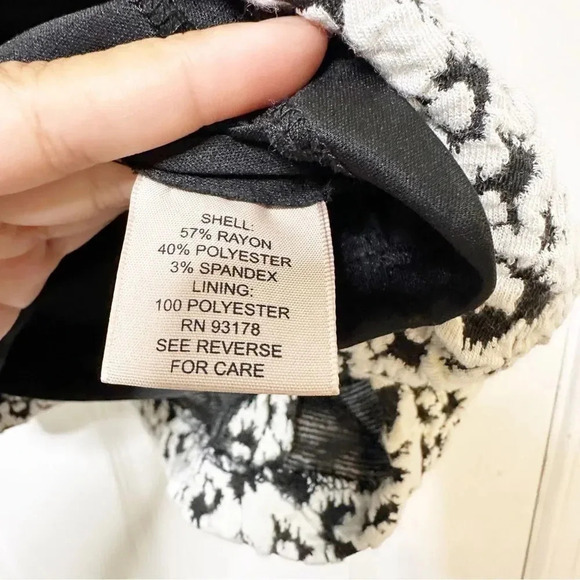 PHILOSOPHY Dress Scoop Neck Sleeveless Sheath Black White Leopard Print Size L - Picture 4 of 6